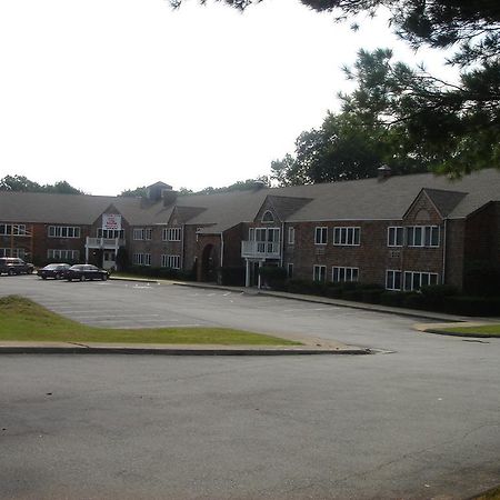 Econo Lodge Inn & Suites Groton Εξωτερικό φωτογραφία