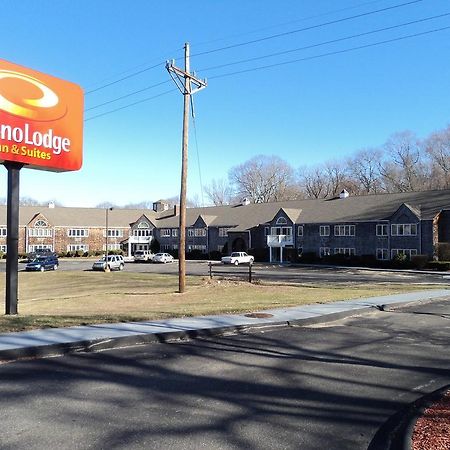Econo Lodge Inn & Suites Groton Εξωτερικό φωτογραφία
