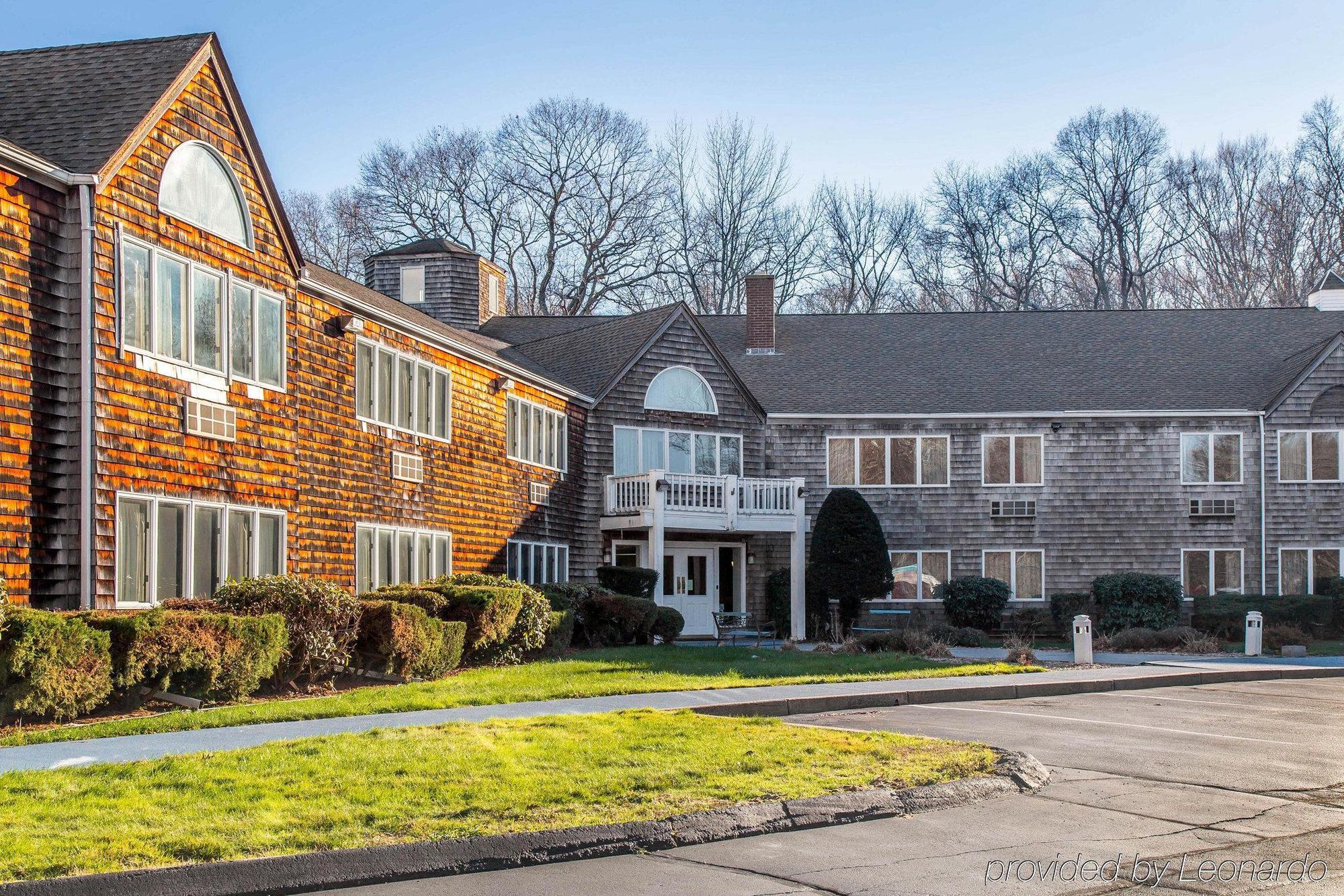 Econo Lodge Inn & Suites Groton Εξωτερικό φωτογραφία