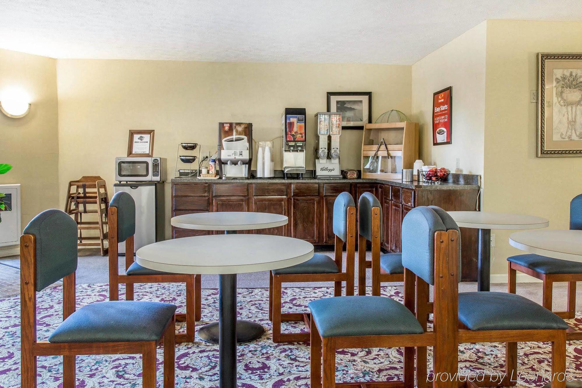 Econo Lodge Inn & Suites Groton Εξωτερικό φωτογραφία