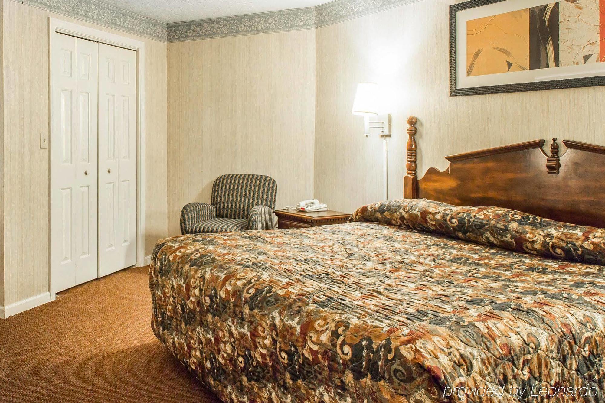 Econo Lodge Inn & Suites Groton Εξωτερικό φωτογραφία