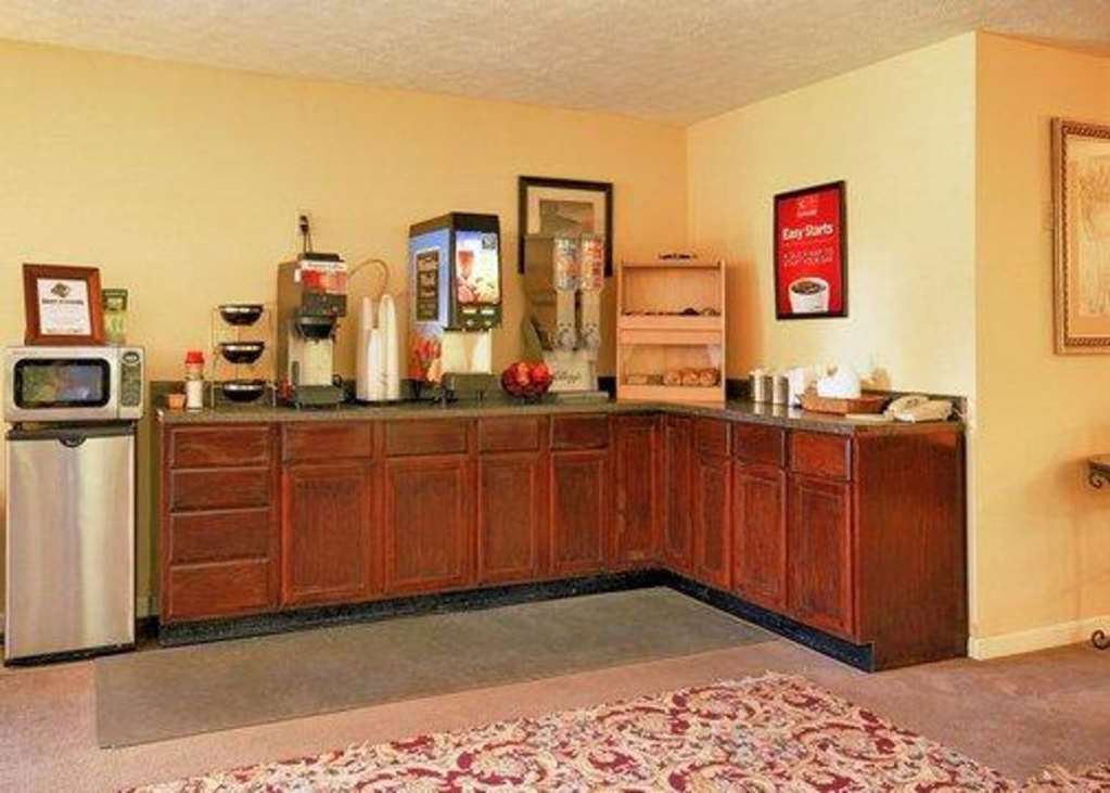 Econo Lodge Inn & Suites Groton Εστιατόριο φωτογραφία