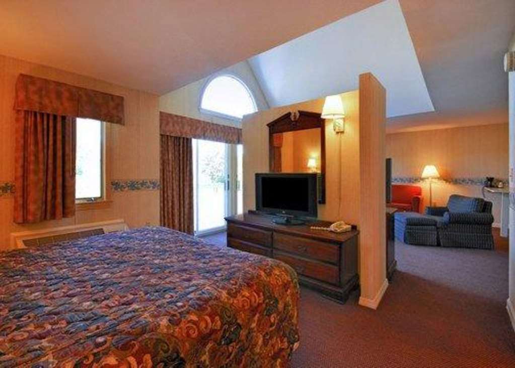 Econo Lodge Inn & Suites Groton Δωμάτιο φωτογραφία